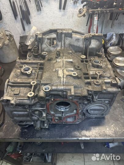 Блок двигателя subaru ej 207