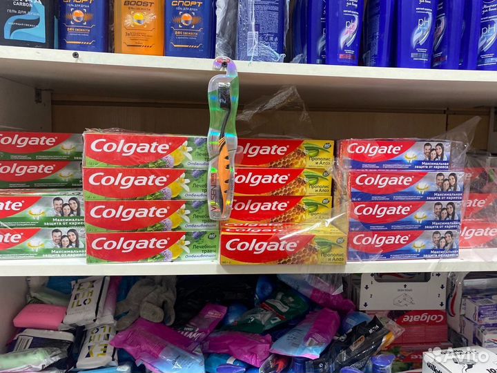 Зубная паста разная
