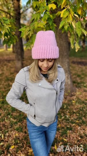 Шапка женская вязанная розовая, ручная работа