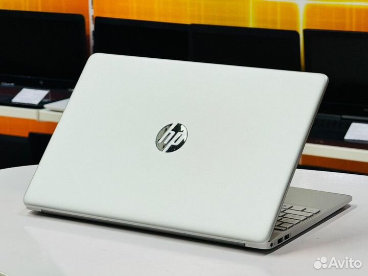 Ноутбук HP 15.6