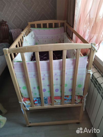 Детская кроватка