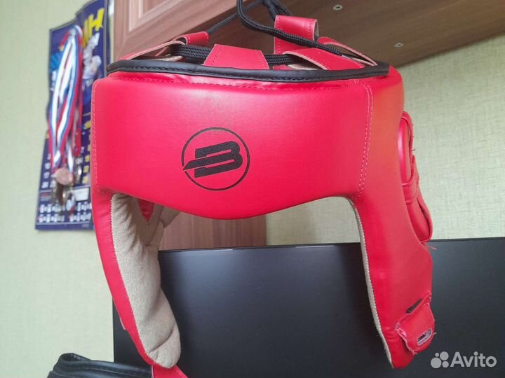 Снаряжение для боевых искусств (бокс.кикбоксинг )