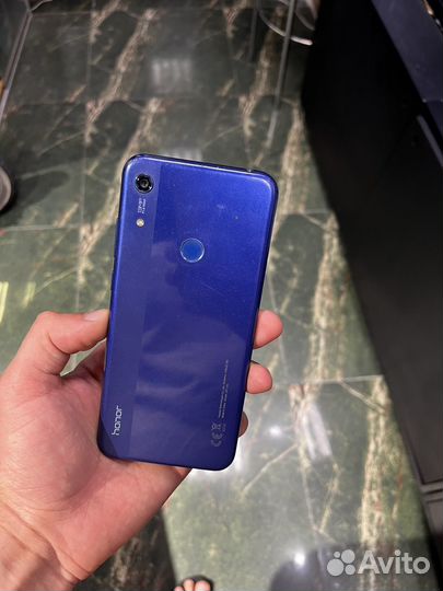 Honor 8A 2/32gb