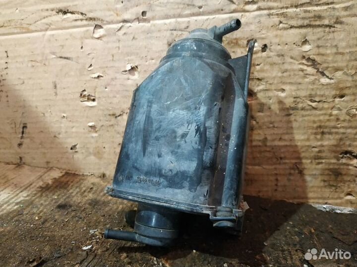 Абсорбер Volkswagen Golf 4