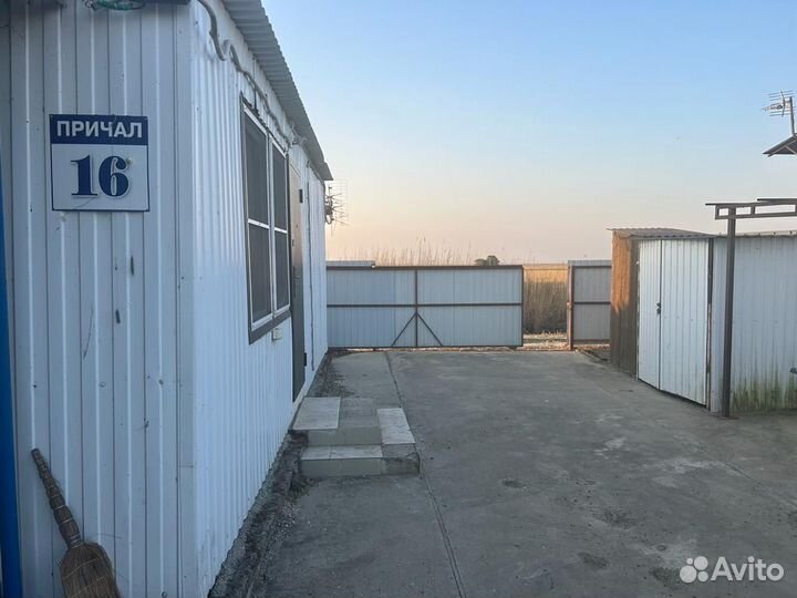 Рыболовно - охотничья база (дача)