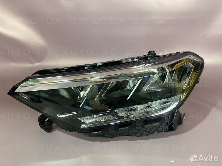 Фара левая LED VW Polo 20 - н. в