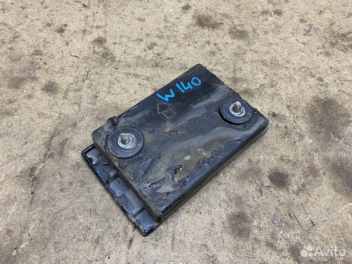 Кронштейн заднего бампера mercedes-benz S-klasse W140 1991-1999