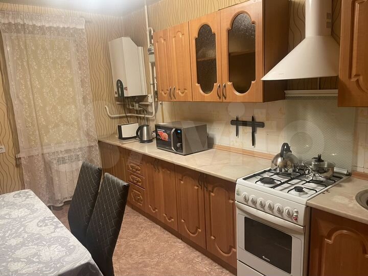 3-к. квартира, 72,1 м², 1/10 эт.