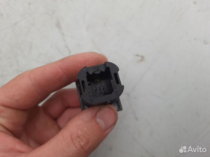 Кнопка обогрева заднего стекла Форд Фокус 2