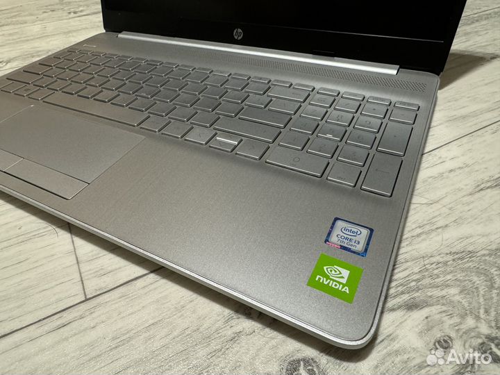 HP Pavilion 15/ GeForce MX110/ Core i3/ 8Gb