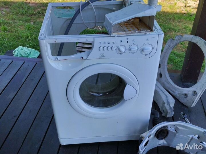 Стиральная машинка Indesit mod w 84TX EX 2001 г