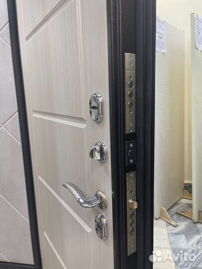 Дверь входная с терморазрывом