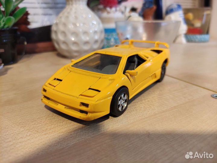 Lamborghini diablo 1:32