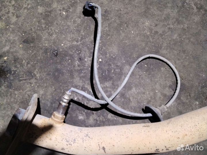 Нижний кислодорный датчик Митсубиси Аутлендер 3