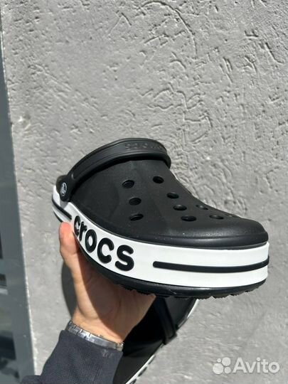 Тапочки Crocs