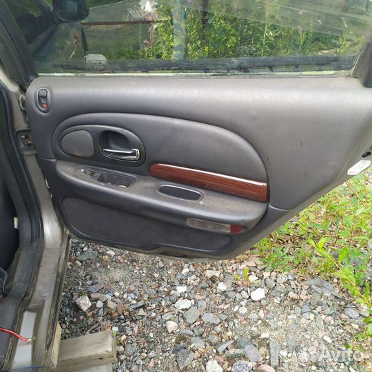 Chrysler 300m дверные панели
