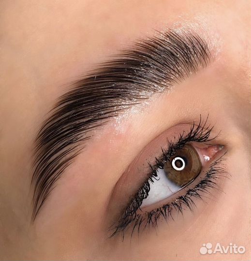 Долговременная укладка, ламинирование бровей