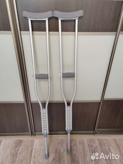 Костыли подмышечные