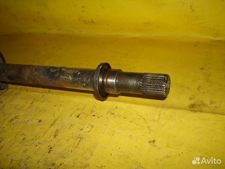 Привод передний правый Nissan Bluebird EU13