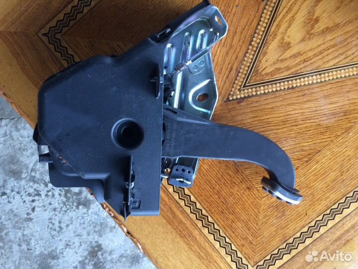 Mercedes e class w212 стояночные тормоз