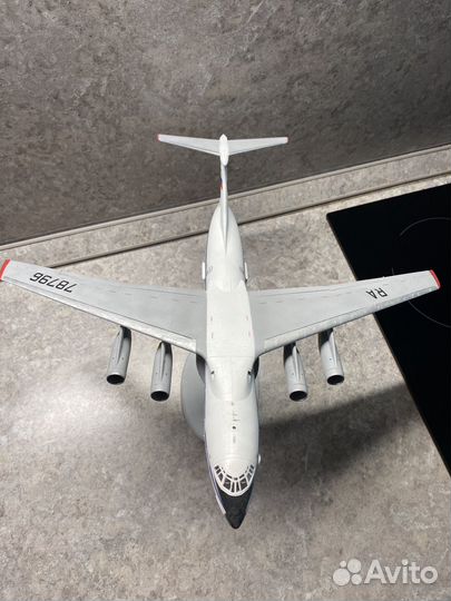 Модель самолета ил 76