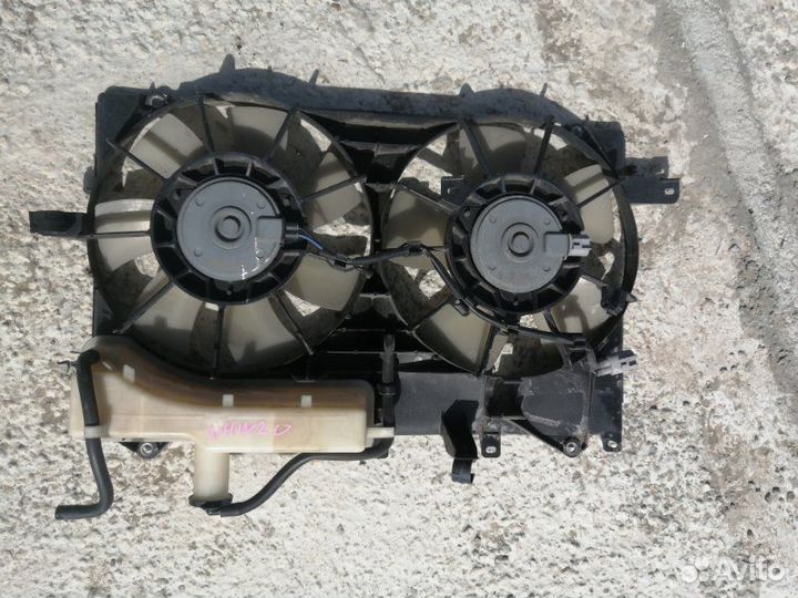 Диффузор радиатора Toyota Prius NHW20 1NZ