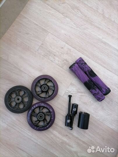 Запчасти для трюкового самоката. Смотри описание