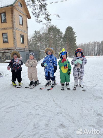 Инструкторы по горным лыжам и сноуборду