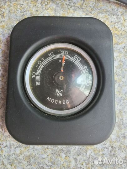 Комнатный термометр