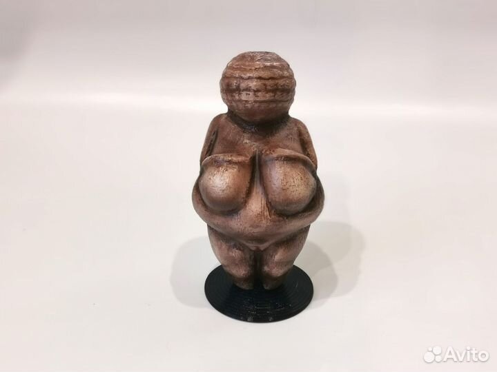 Палеолитическая венера из Виллендорфа