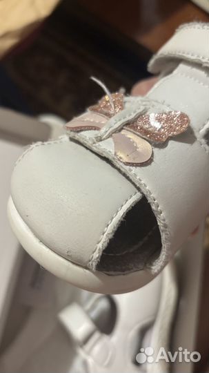 Сандалии для девочки