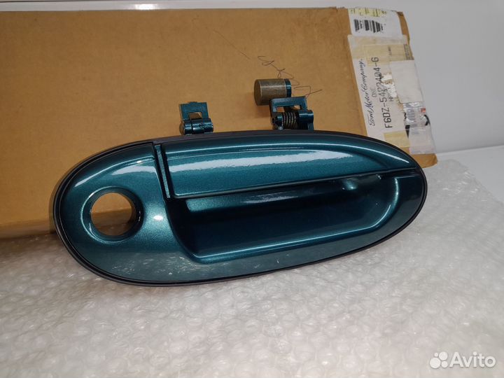 Ford Taurus (96-98) Ручка передняя правая Новая