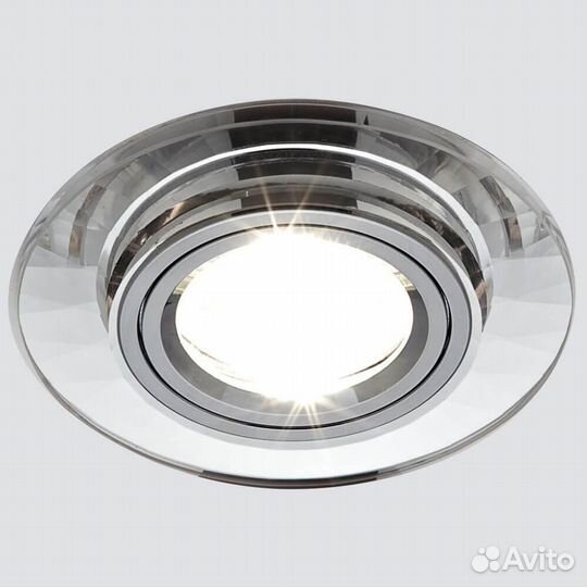 Светильник встраиваемый металлический и стеклянный