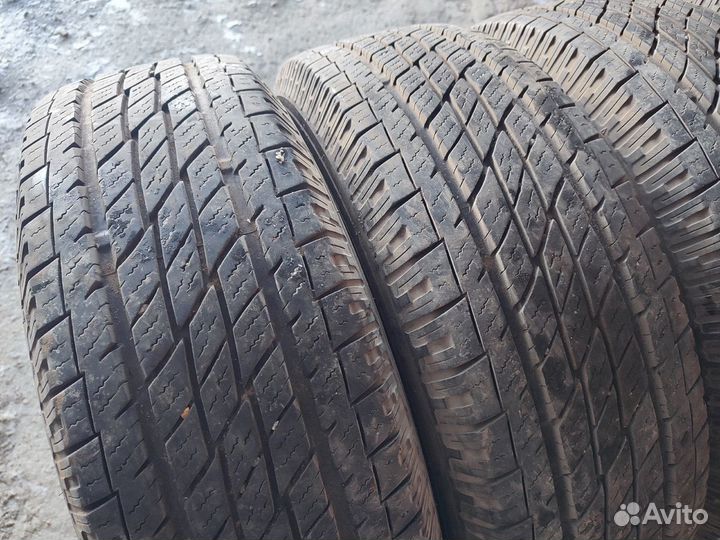 Toyo Open Country H/T 235/75 R15