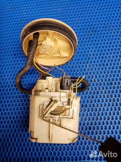 Бензонасос Ford Mondeo 3 cjba 4C75592 2004