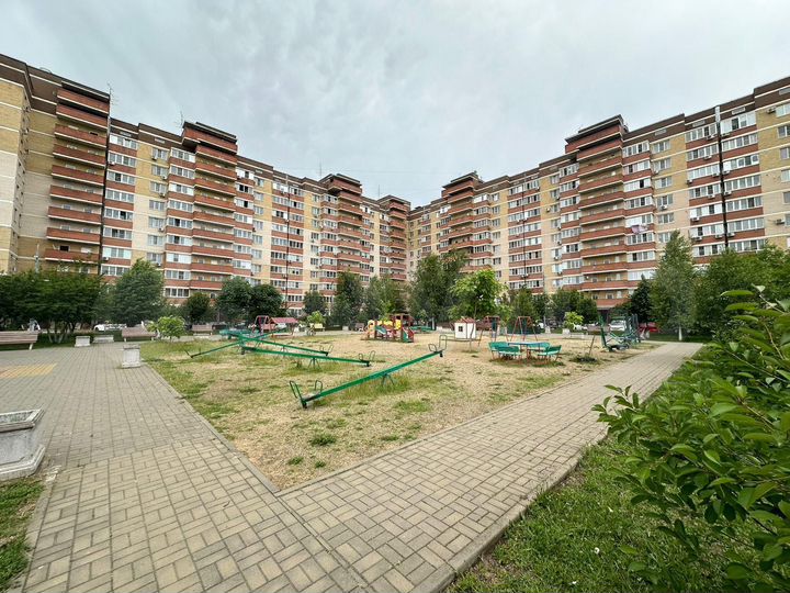 2-к. квартира, 55,6 м², 4/16 эт.