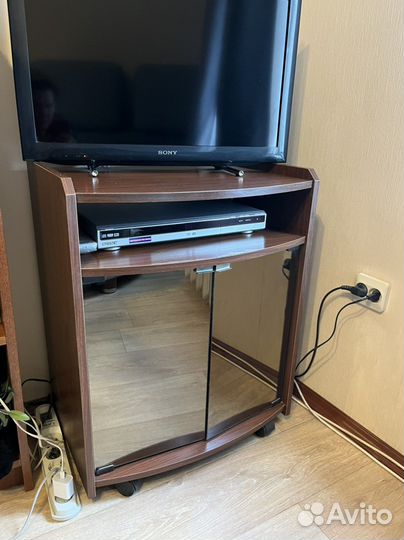 Тумба под телевизор