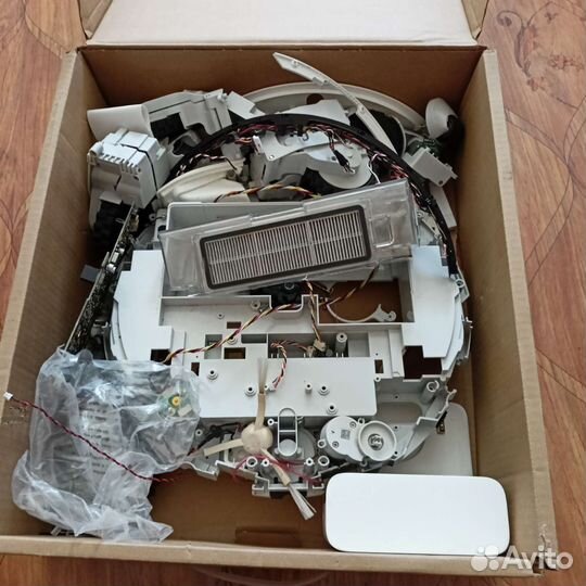 Запчасти на роботы пылесосы tefal, lg xiaomi