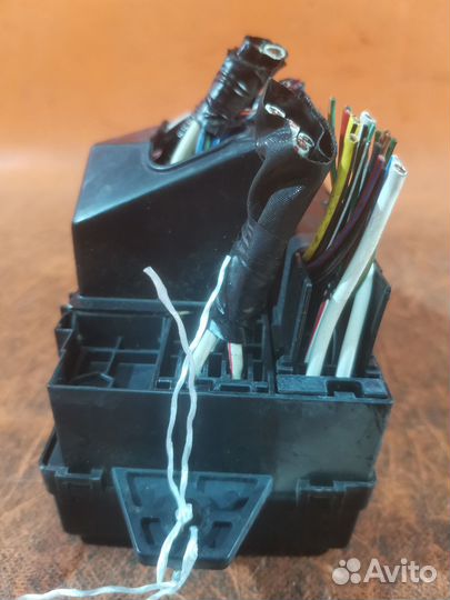 Блок предохранителей Subaru Forester SG5