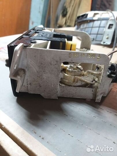 Блок управления печкой мазда демио dw