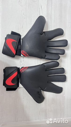 Вратарские перчатки nike