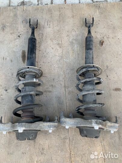 Стойка подвески передняя Audi A4 B7 2.0 BGB