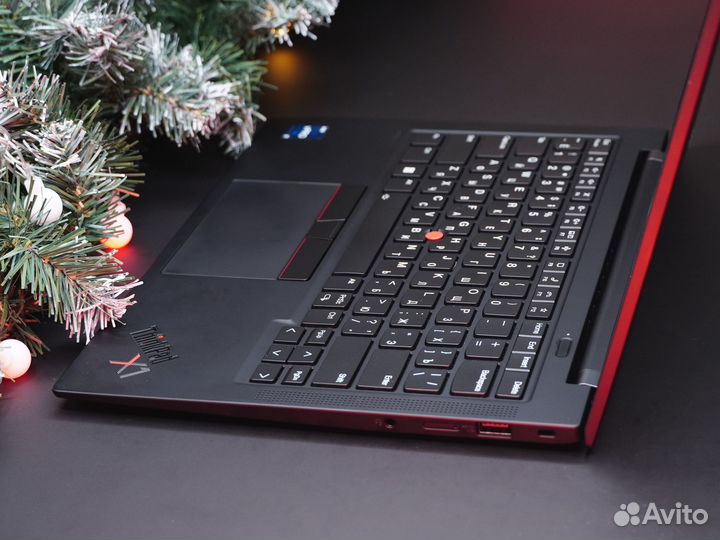 Lenovo Thinkpad X1 Carbon Gen 10 LTE / i7 1280P