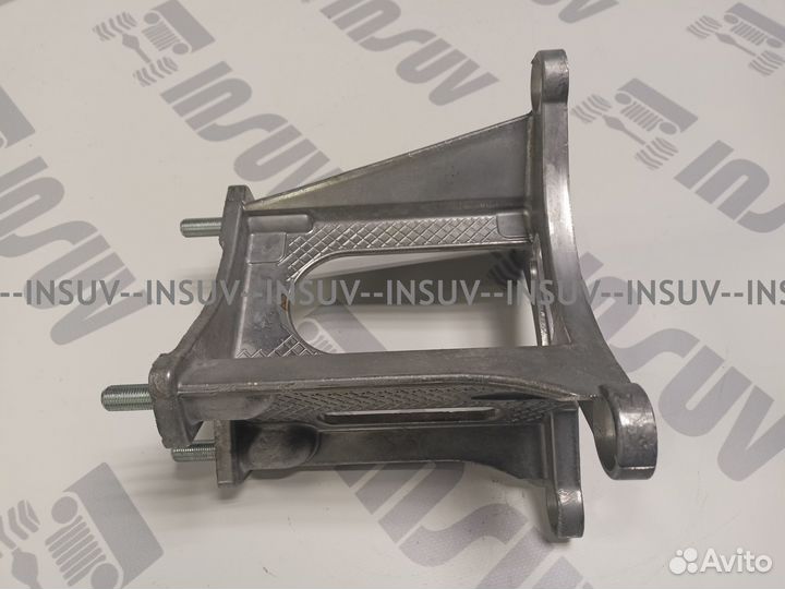 Кронштейн запаски Шевроле Нива, Тревел под литой д