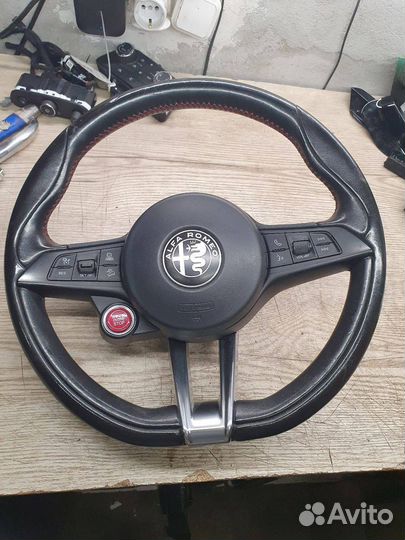 Руль Alfa Romeo Stelvio 949 2018