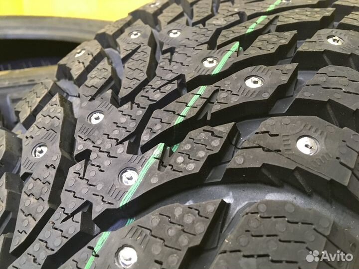 Nokian Tyres Hakkapeliitta 9 SUV 285/45 R20
