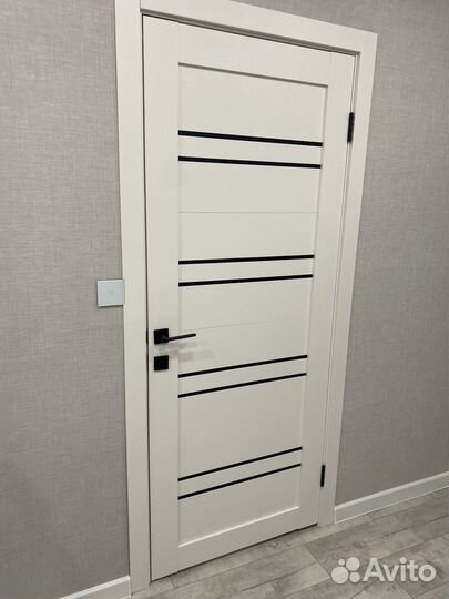 Межкомнатная дверь ясень белый