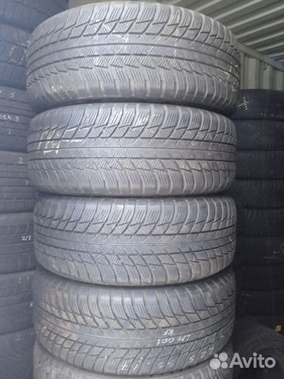 Bridgestone Blizzak LM-001 225/55 R17