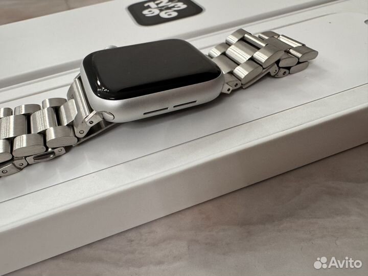 Часы apple watch se 40 mm 2022