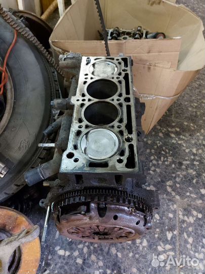 Блок двигателя Renault Megane II 1.6 16V 113лс